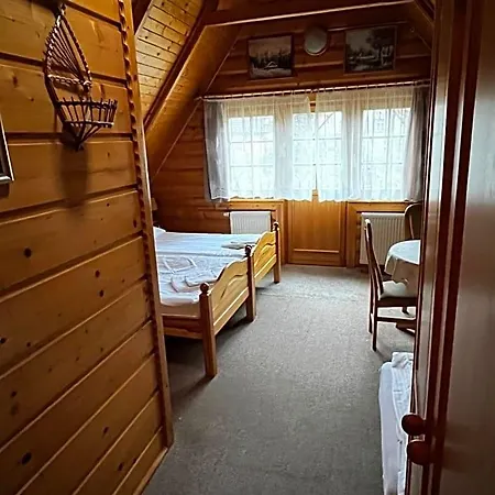 查塔索斯诺福卡旅馆 Sosnówka